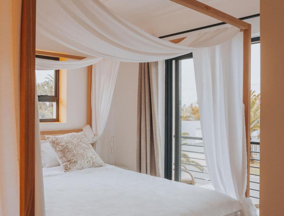 Calm Blouberg Beach Apt - Gated & Lift Access view 4