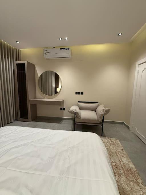 Serenity Stay 1BR Apartment Almasif
