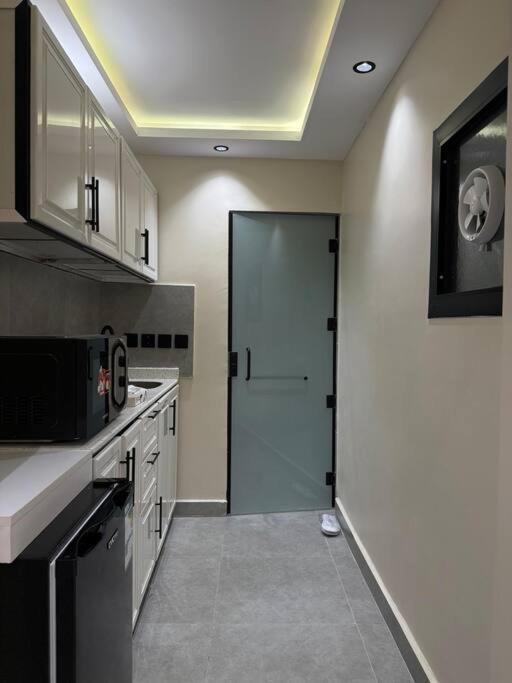 Serenity Stay 1BR Apartment Almasif