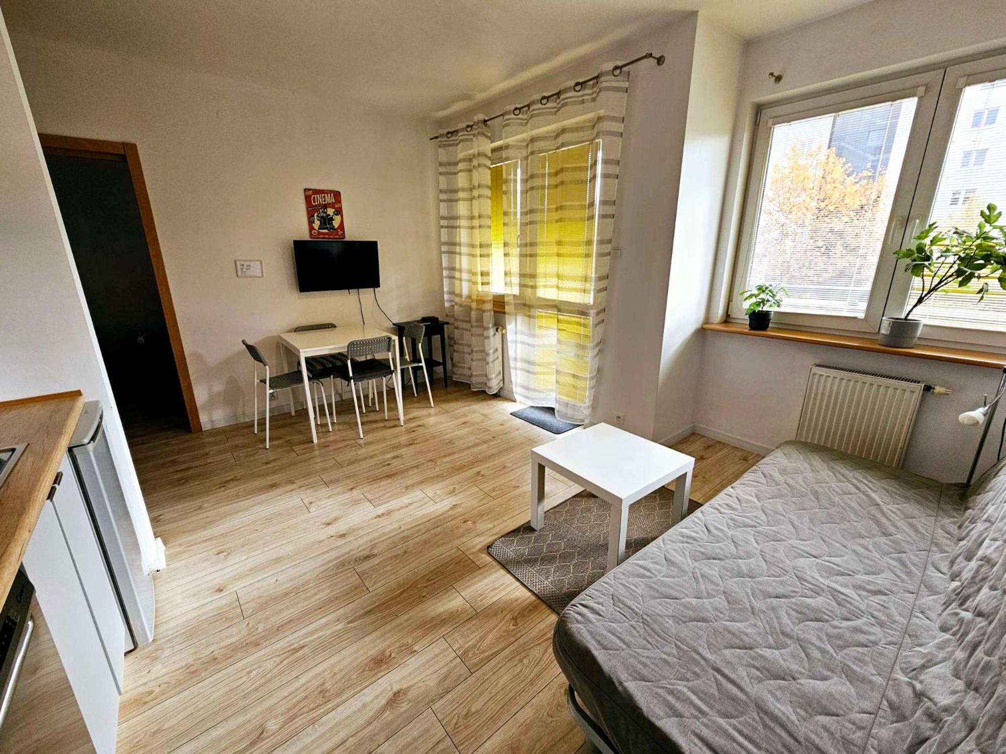 Green Kabaty Apartment 3 view 3