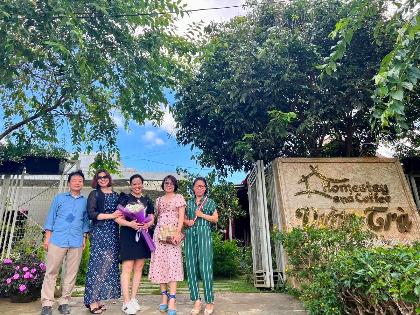 Vườn Trà HomeStay Măng Đen