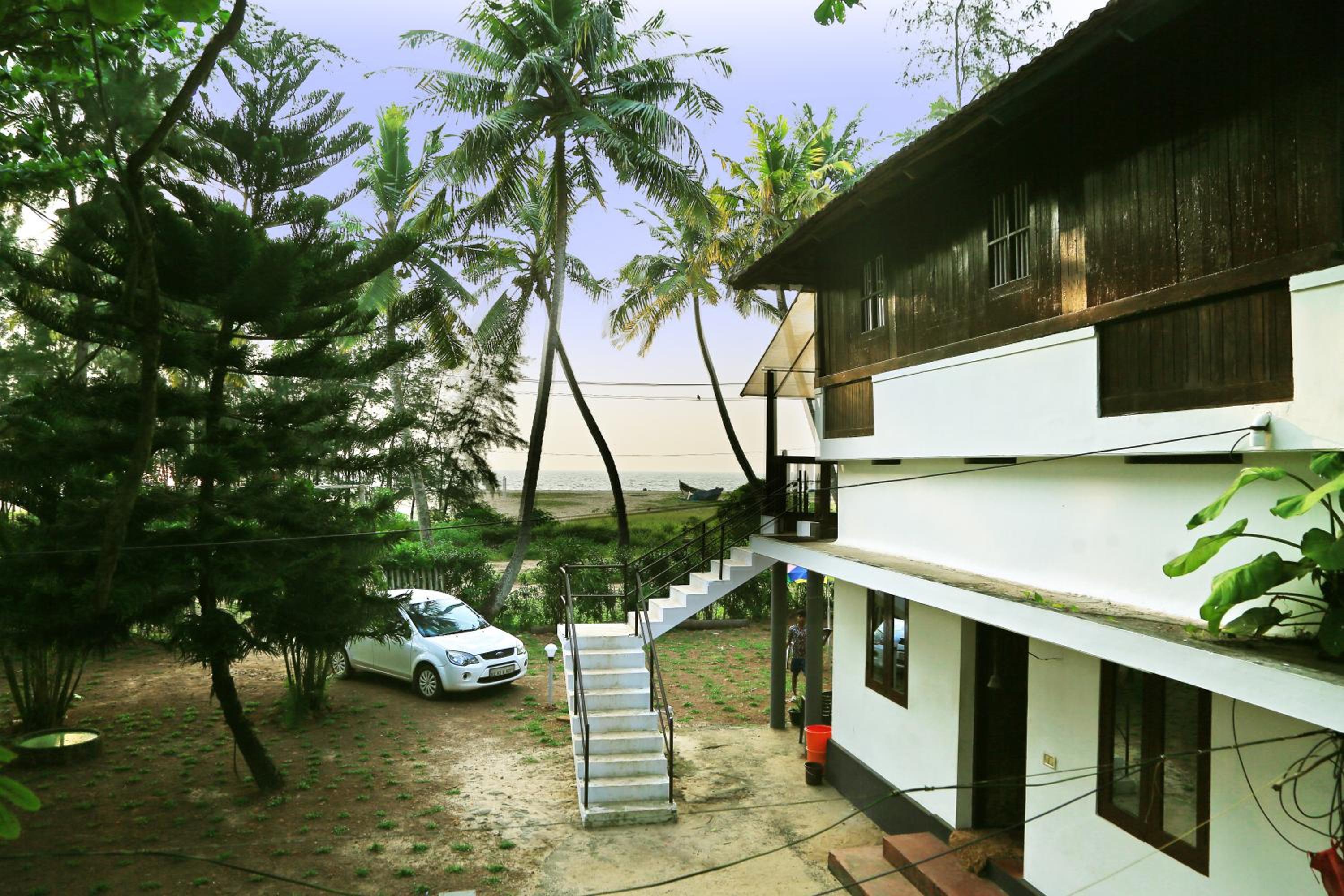 Arthunkal Beach villa Marari view 2