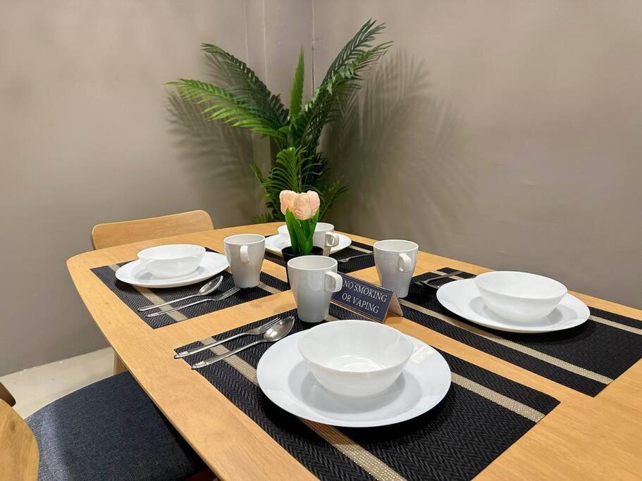 Loveable Home 4 Bedroom Mount Austin JB