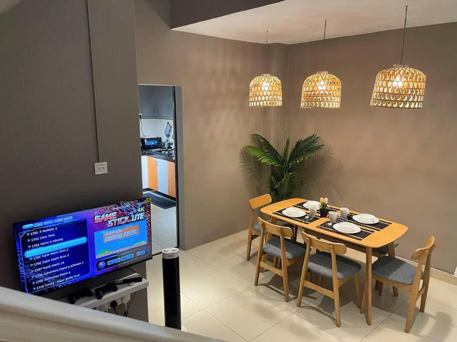 Loveable Home 4 Bedroom Mount Austin JB