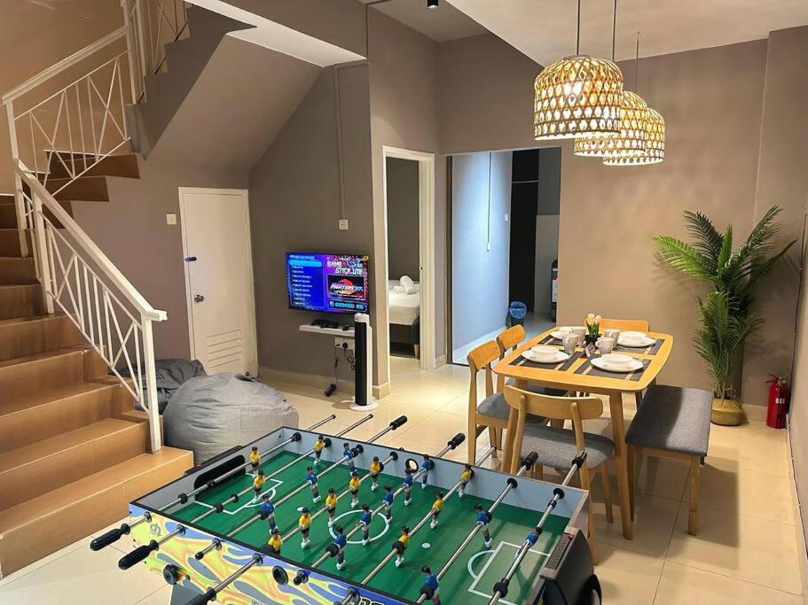 Loveable Home 4 Bedroom Mount Austin JB