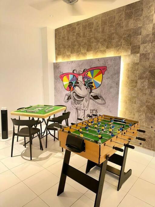 Lovely Modern Home 4 Bedroom Mount Austin JB