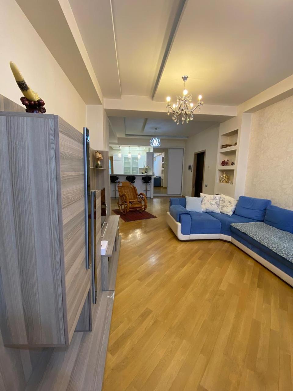 Modern Apartment, Free Parking, Home Office