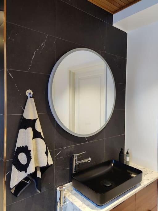 Cosy city apartment - two bedrooms, sauna and free parking, Wi-Fi
