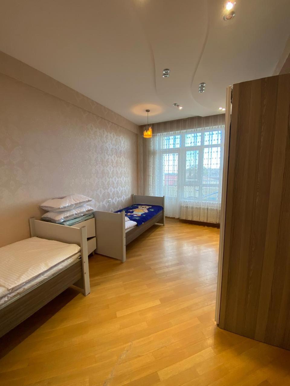 Modern Apartment, Free Parking, Home Office