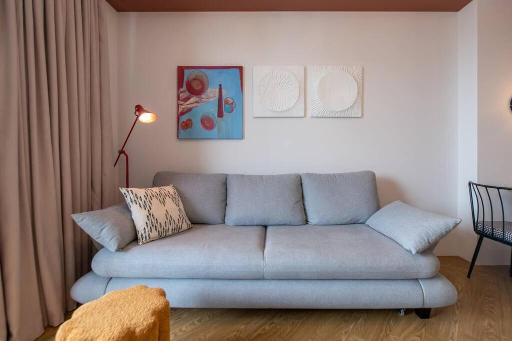 GG Home - 23rd Floor - Panoramic View - Self Check-In - Free WiFi - Family-Friendly view 2