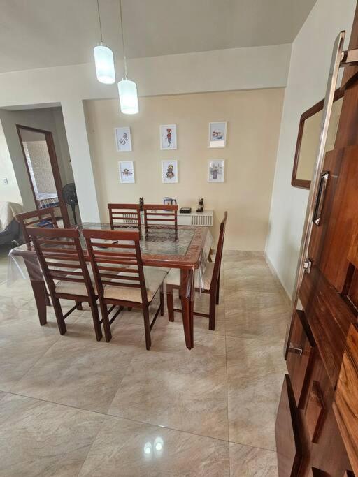 Apto Confortável com 2 quartos em Batista Campos