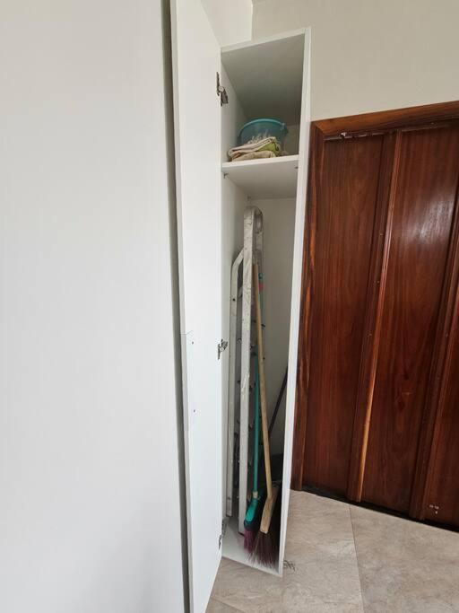 Apto Confortável com 2 quartos em Batista Campos