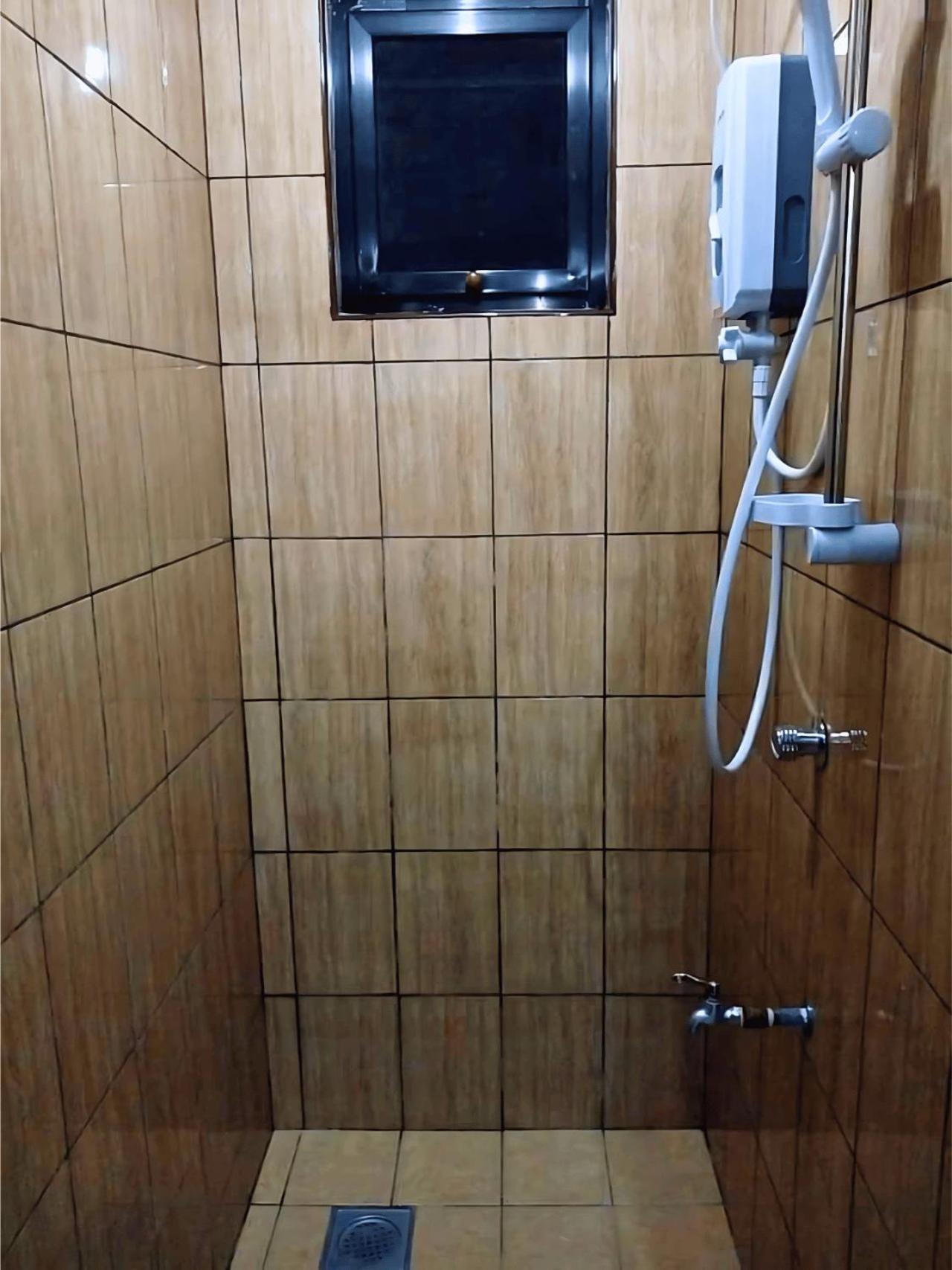 15-20Pax 9 Beds BisGroot Baguio Transient House
