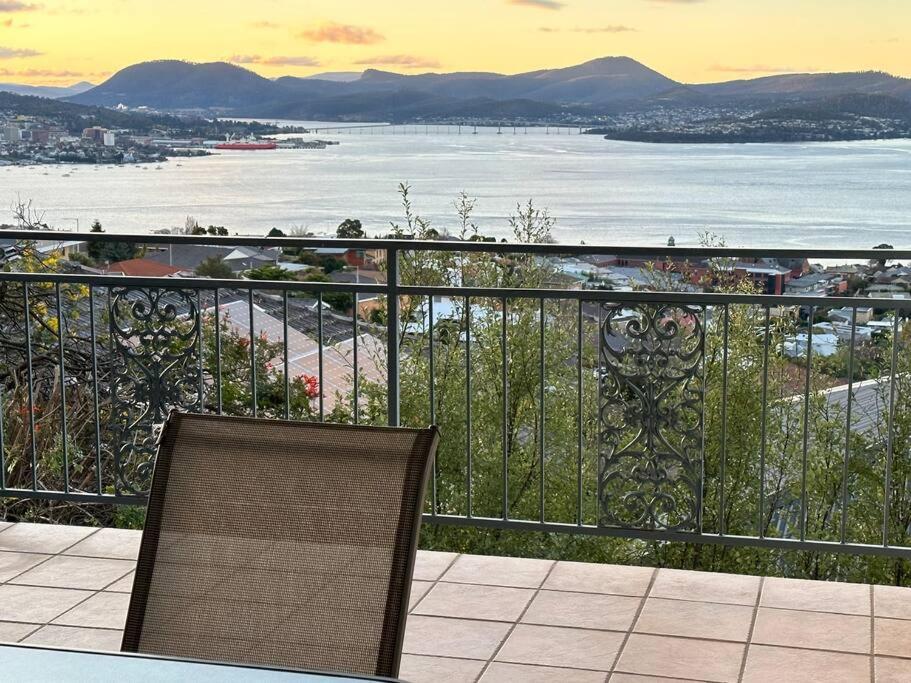 6-BR house in prime location with fantastic views