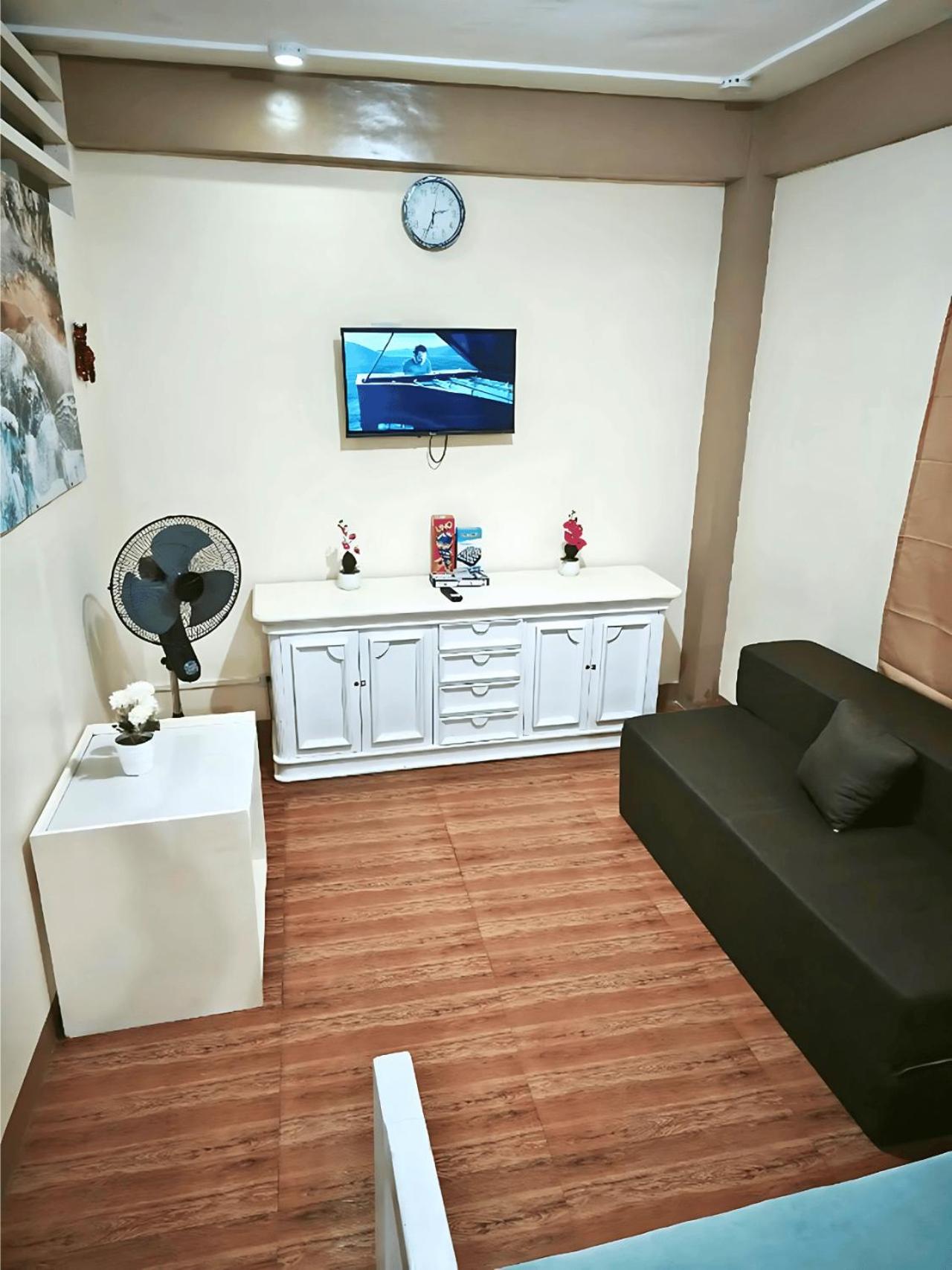 15-20Pax 9 Beds BisGroot Baguio Transient House