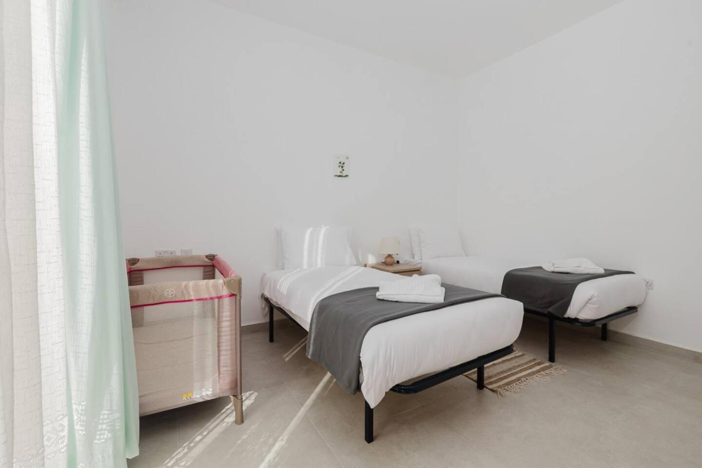 Seaside 2BED apartment Ghadira! by Homely view 4