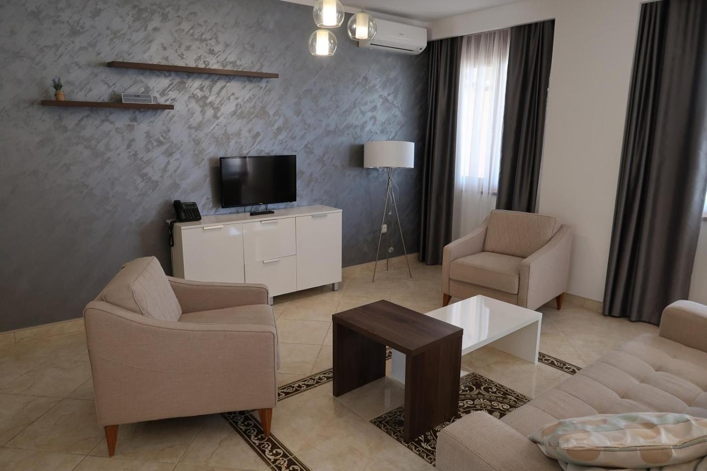 Apartmani LUX Becici