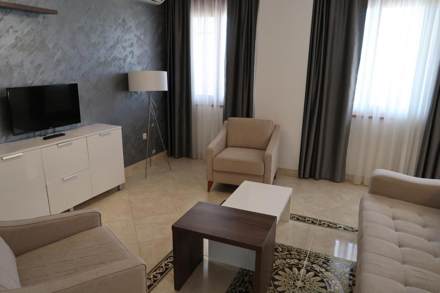 Apartmani LUX Becici
