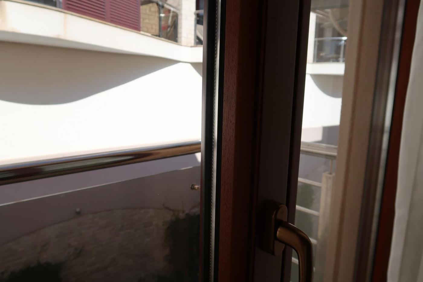 Apartmani LUX Becici