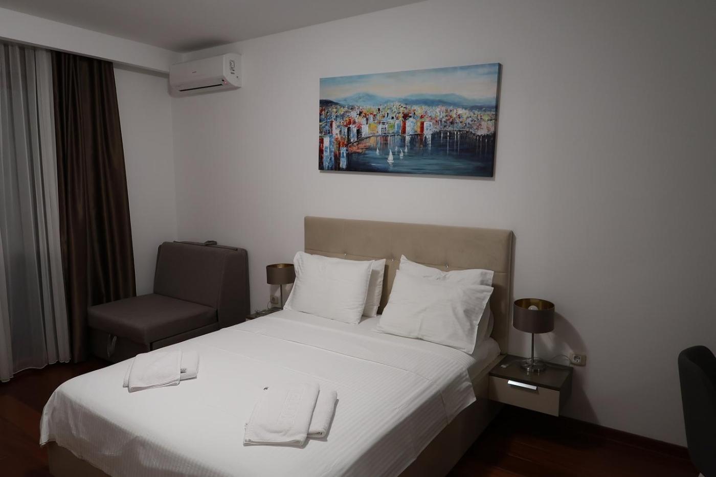 Apartmani LUX Becici