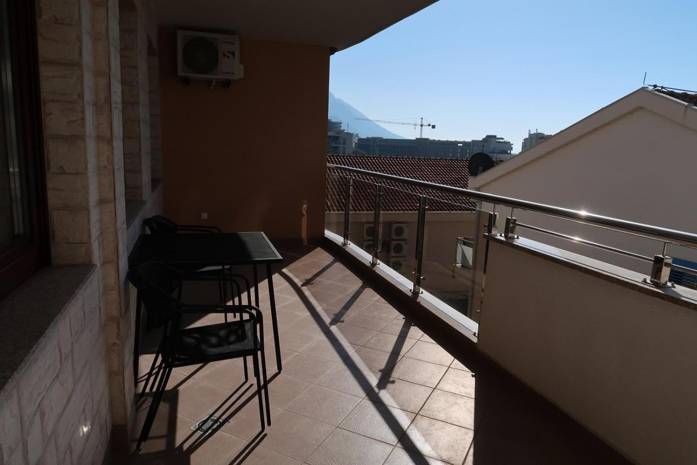 Apartmani LUX Becici