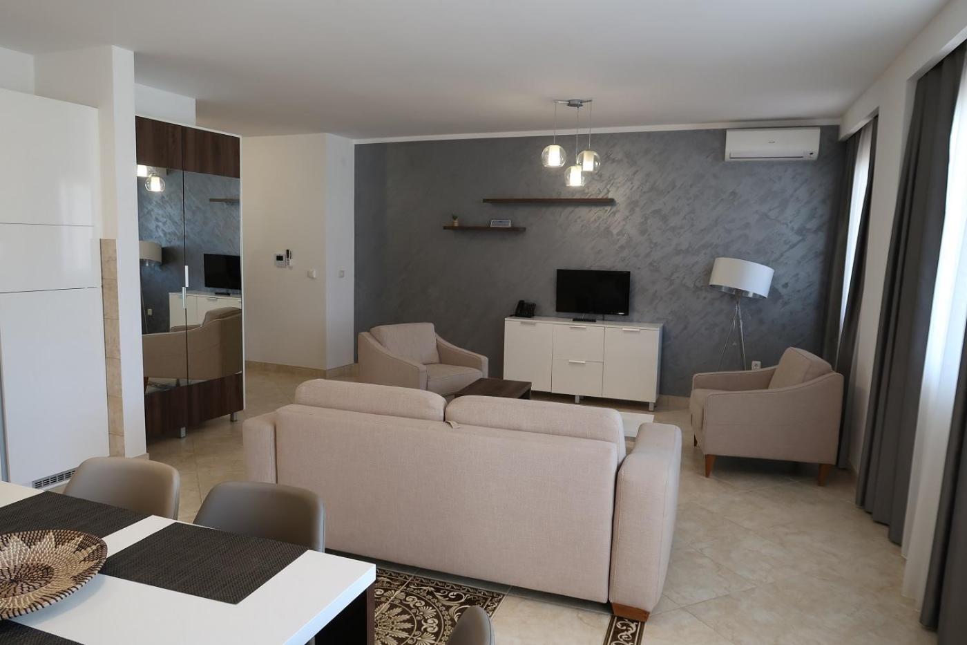 Apartmani LUX Becici