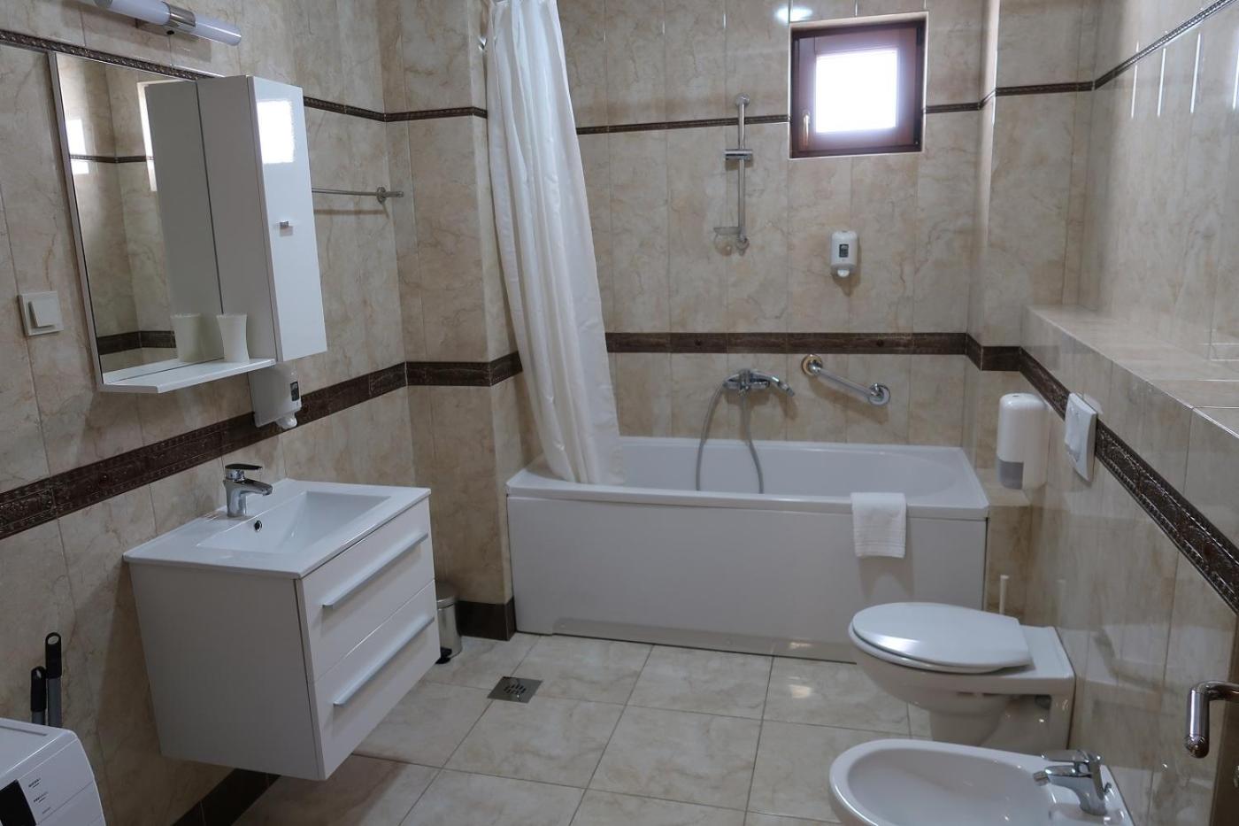Apartmani LUX Becici