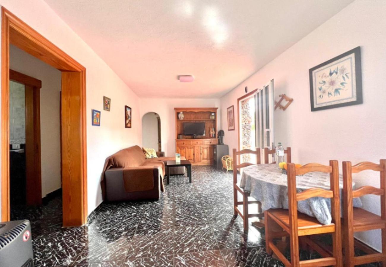 Espectaculares vistas en este moderno apartamento en la Isla de El Hierro