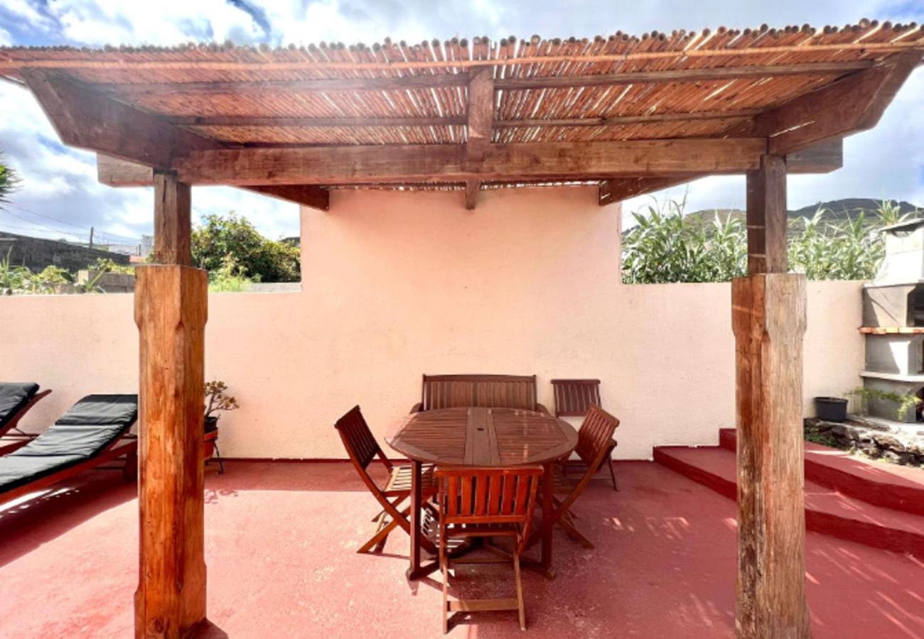 Espectaculares vistas en este moderno apartamento en la Isla de El Hierro