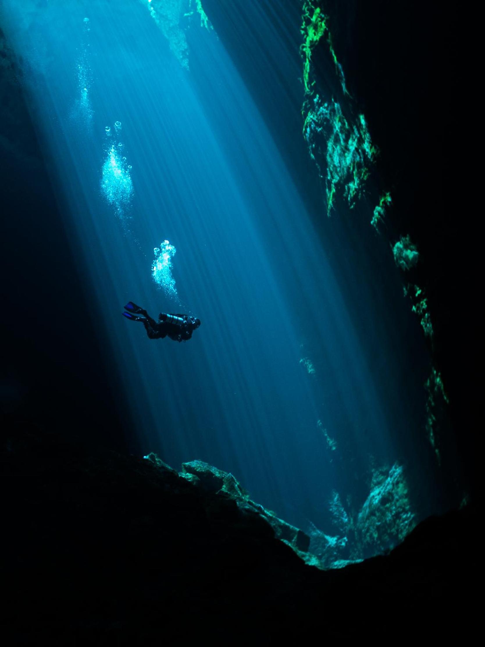 Kilsby Sinkhole & Accommodation