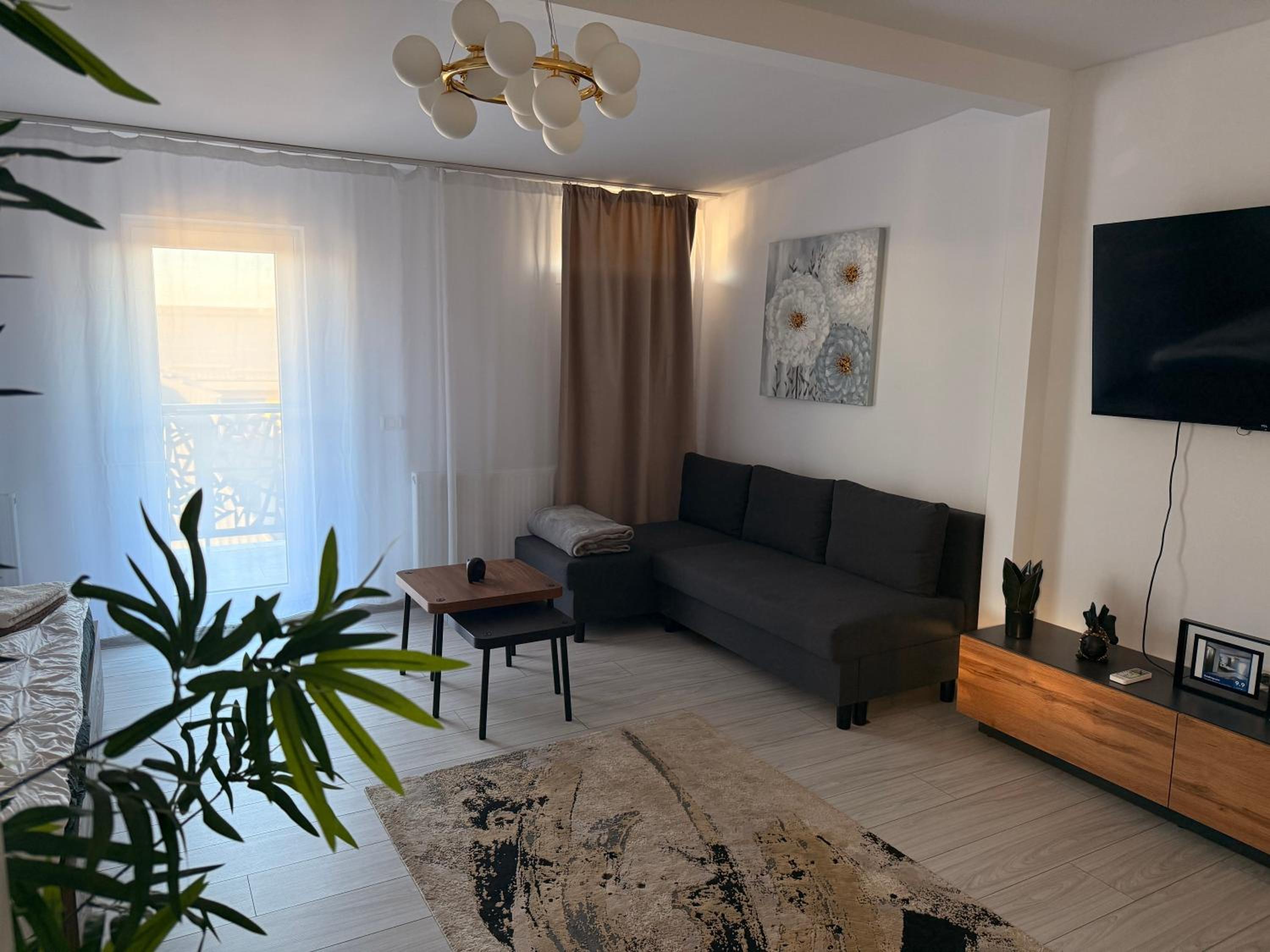Brand New Apartment with Self check in - Spital Fundeni -Dragonul Rosu view 4