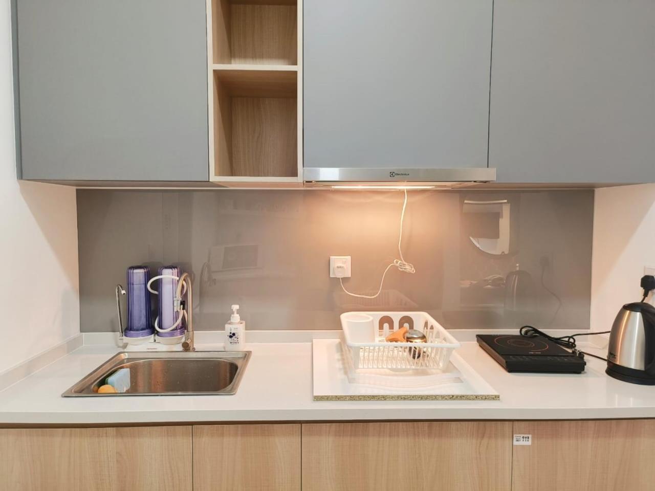 Kepong Premium 3R2B MRT Linked by Luvit Stay
