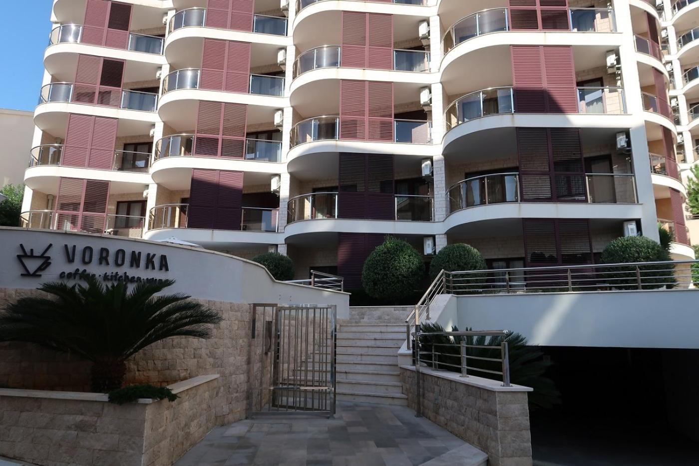 Apartmani LUX Becici