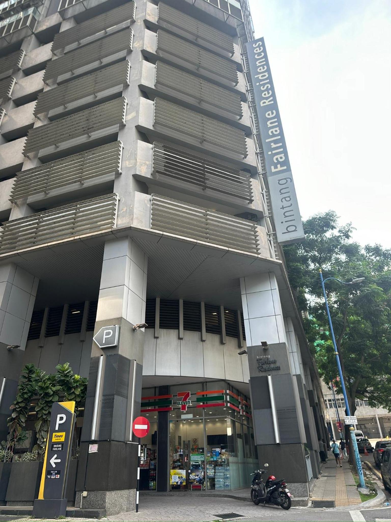 Near Pavilion Bukit Bintang Fairlane KLCC suites by Angel Rose