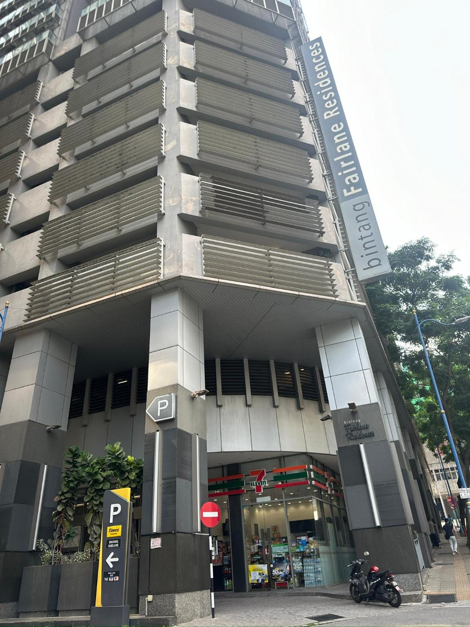 Near Pavilion Bukit Bintang Fairlane KLCC suites by Angel Rose