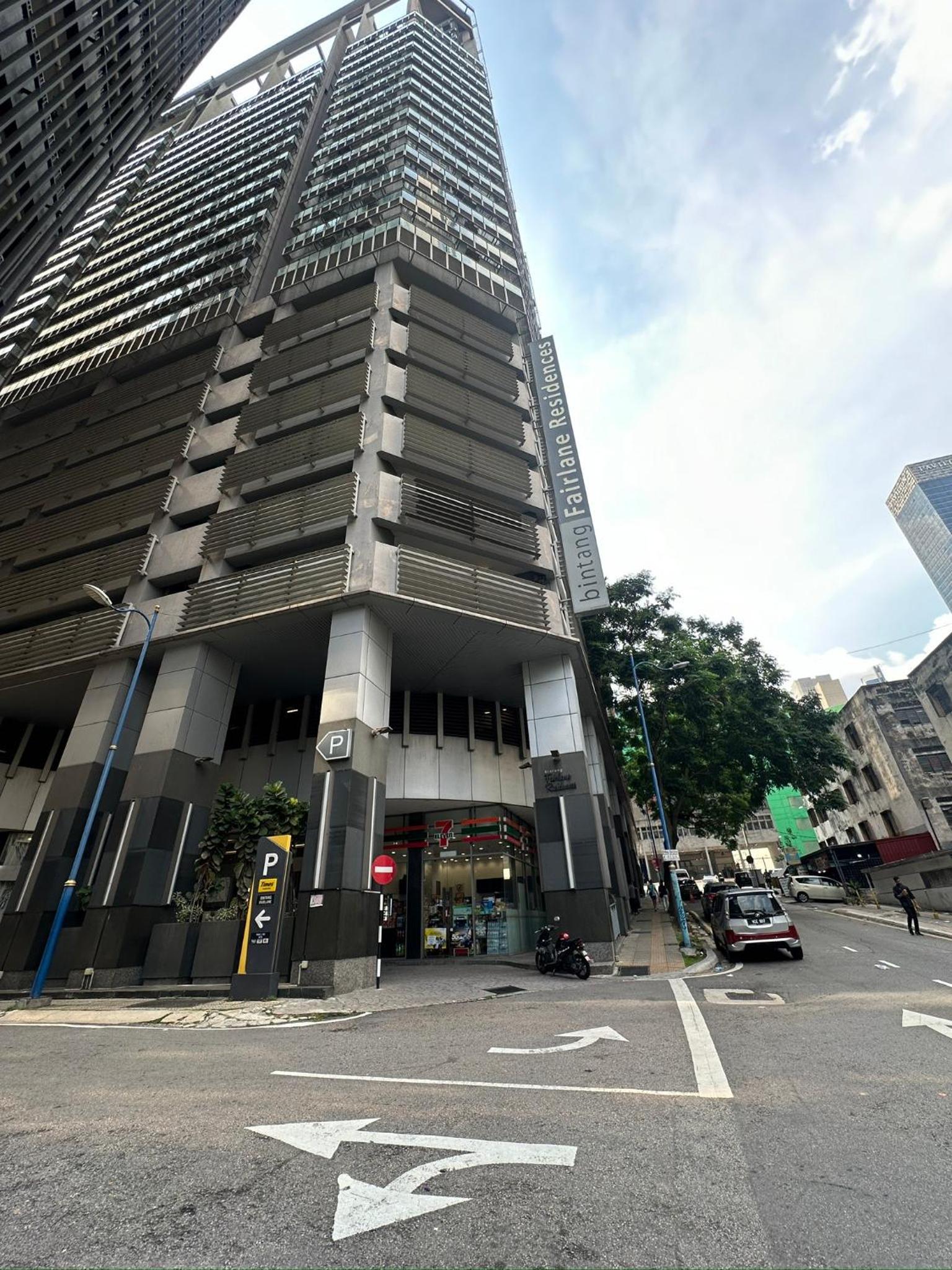 Near Pavilion Bukit Bintang Fairlane KLCC suites by Angel Rose