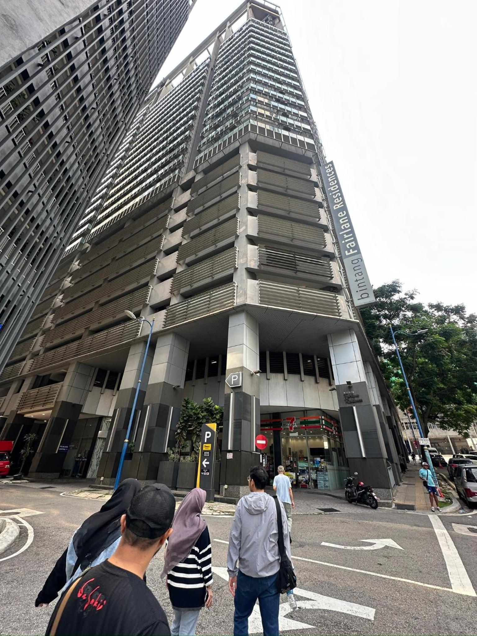 Near Pavilion Bukit Bintang Fairlane KLCC suites by Angel Rose