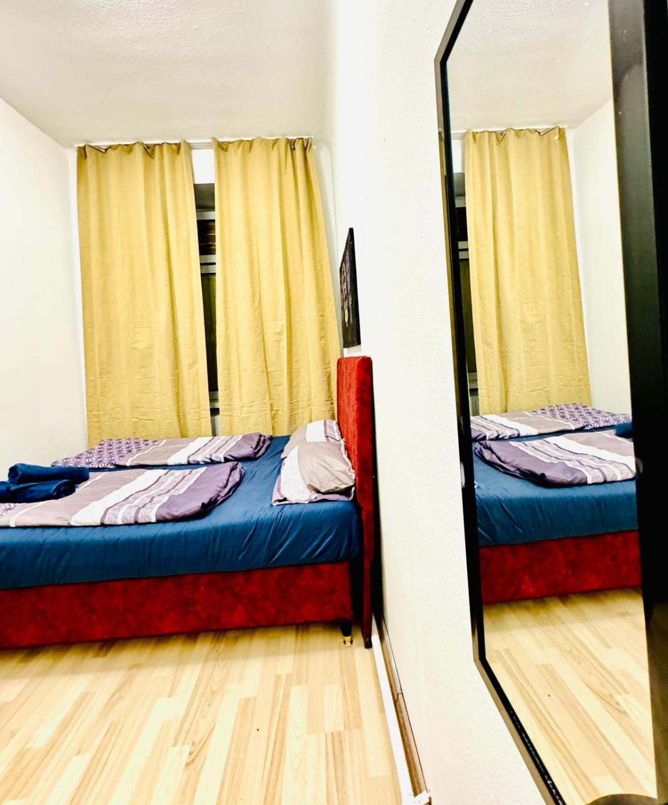 Private Rooms in 4BR Apartment Near FAC Platz, 10-Min Walk
