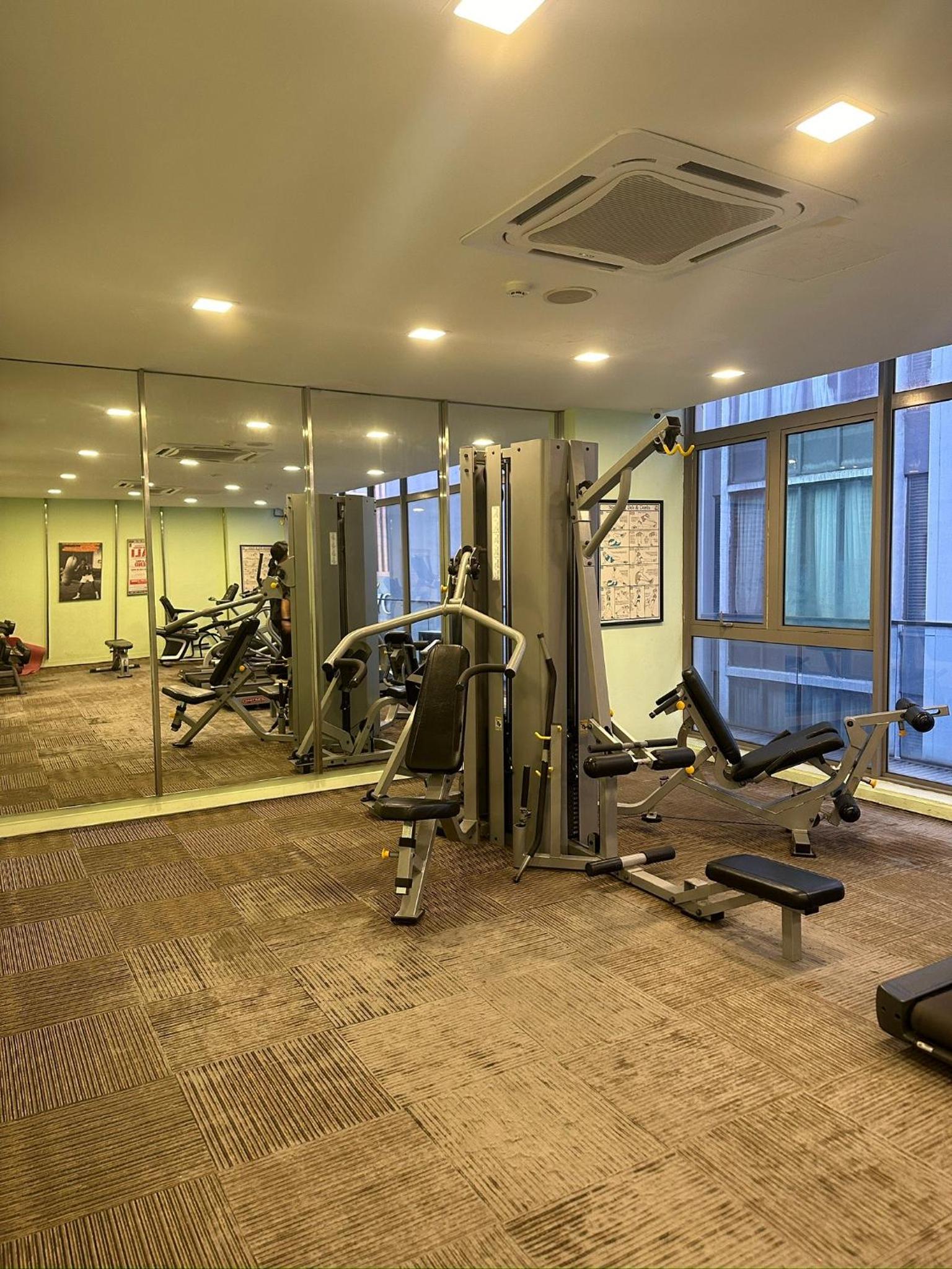 Near Pavilion Bukit Bintang Fairlane KLCC suites by Angel Rose