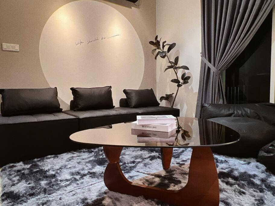 Austin Suites by Cactus Homestay THM