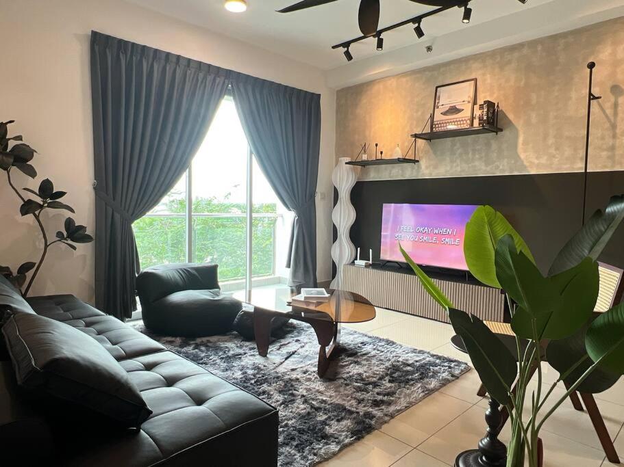 Austin Suites by Cactus Homestay THM
