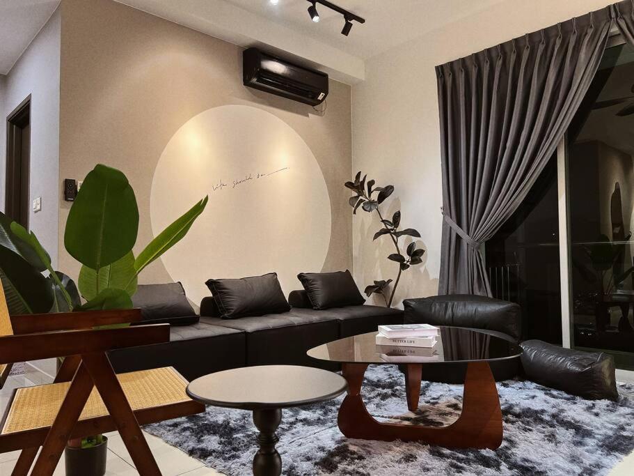 Austin Suites by Cactus Homestay THM