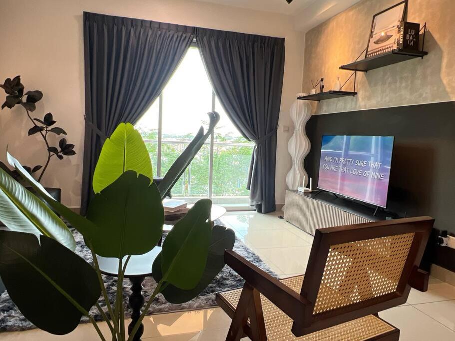 Austin Suites by Cactus Homestay THM