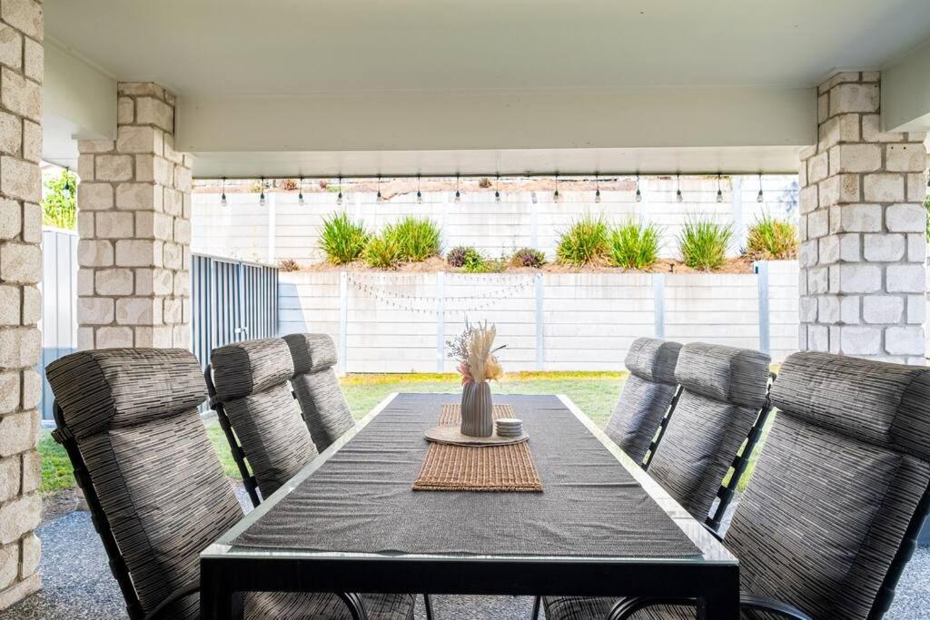 Family Friendly Oasis Mid Brisbane and Gold Coast