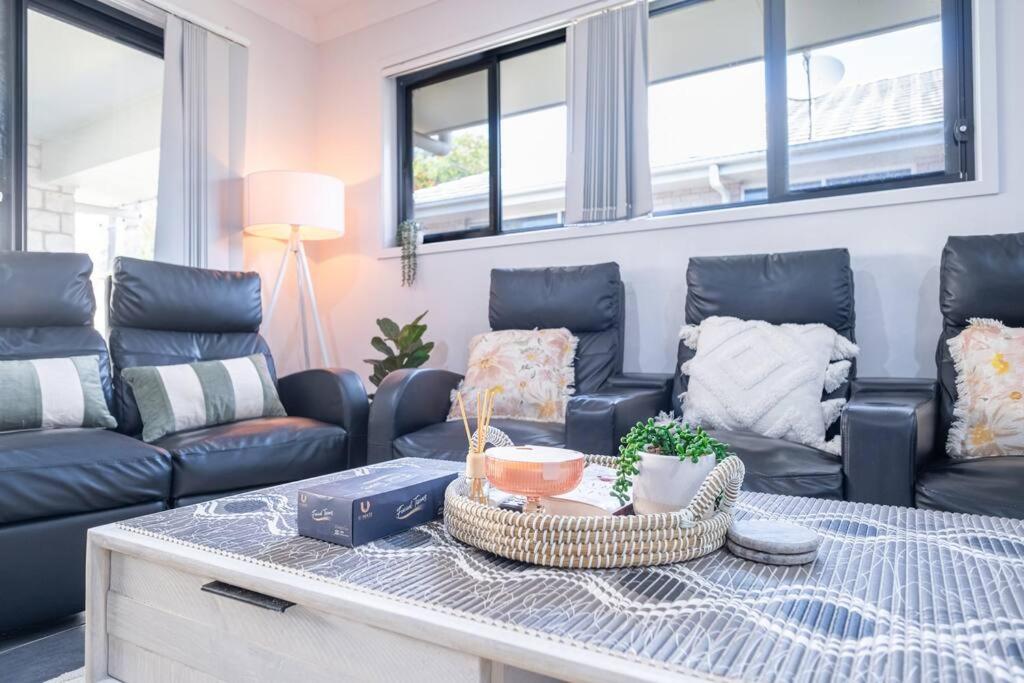 Family Friendly Oasis Mid Brisbane and Gold Coast