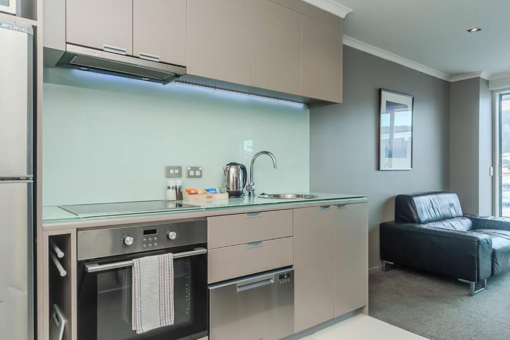 Urban 2 Bedroom Retreat view 4