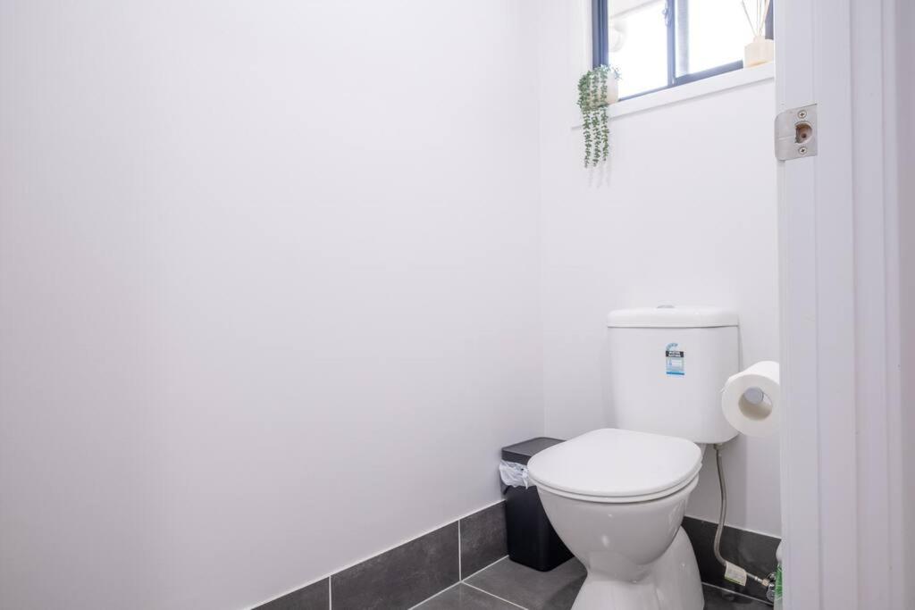 Family Friendly Oasis Mid Brisbane and Gold Coast