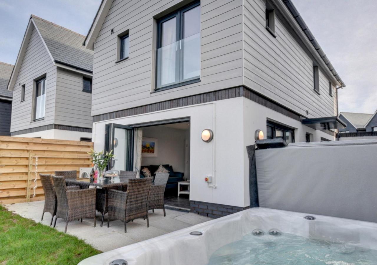 3 Bed in Croyde oc-hector