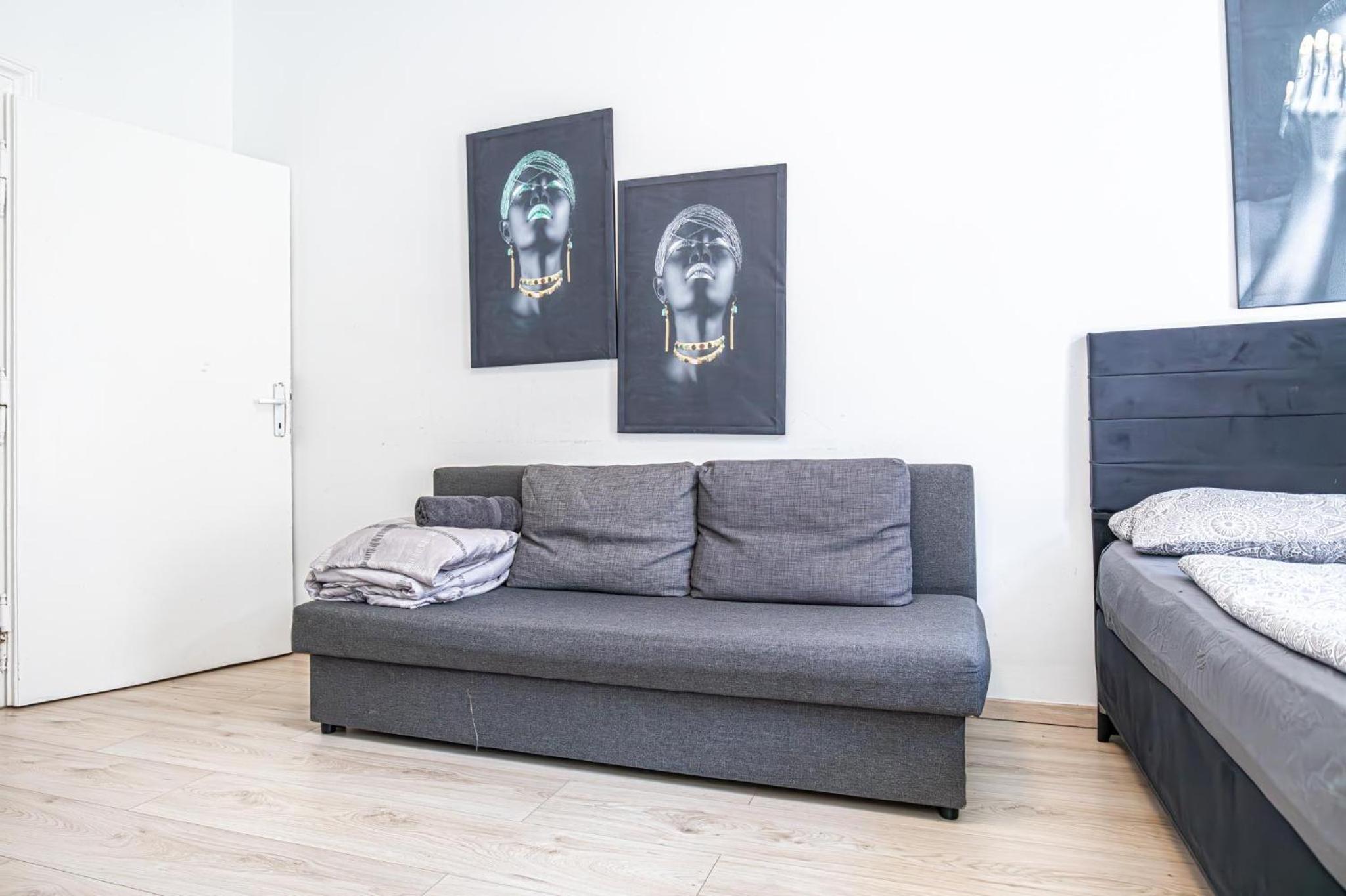 Budget-friendly Room 15 Min from Vienna