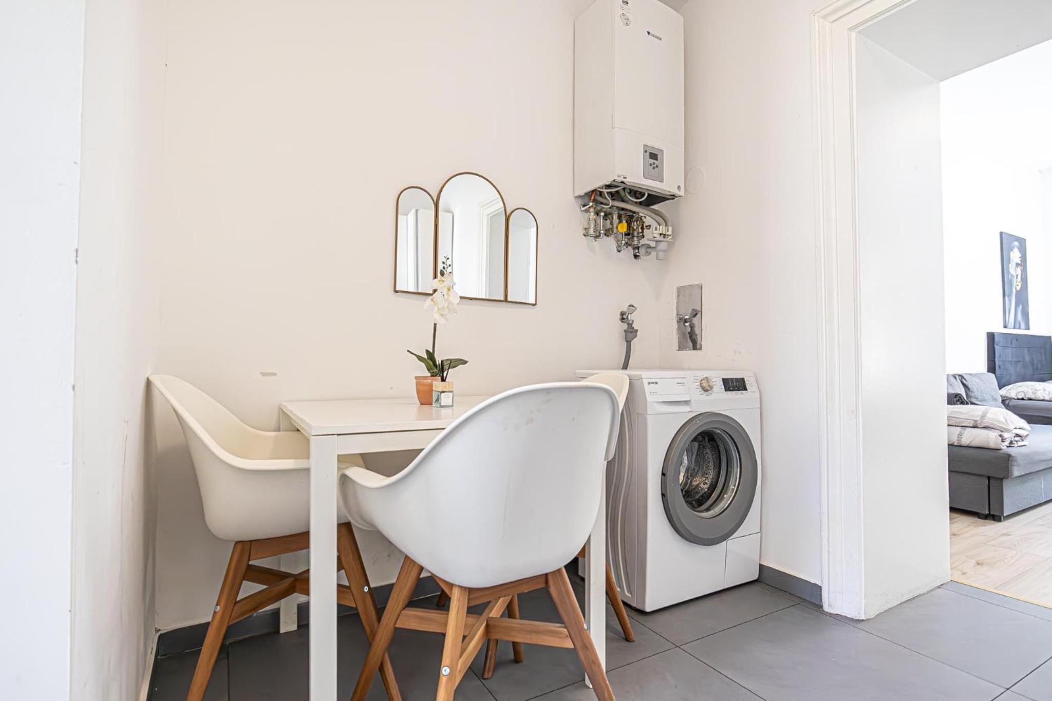 Budget-friendly Room 15 Min from Vienna